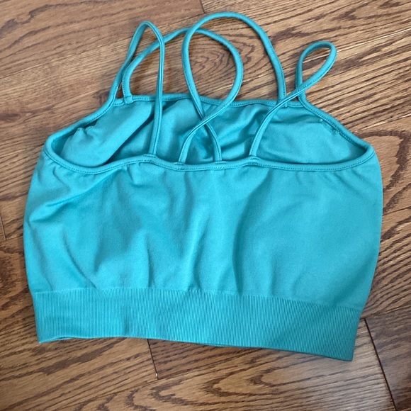 Sports bra! - Picture 2 of 4